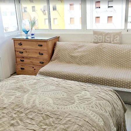 Oyo Guest House Duc De Gaeta Valensiya Dış mekan fotoğraf