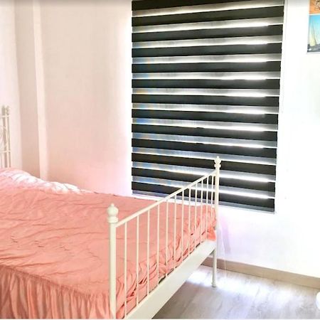 Oyo Guest House Duc De Gaeta Valensiya Dış mekan fotoğraf